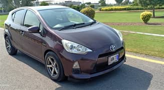 Toyota Aqua S – Excellent Condition – Islamabad Registered