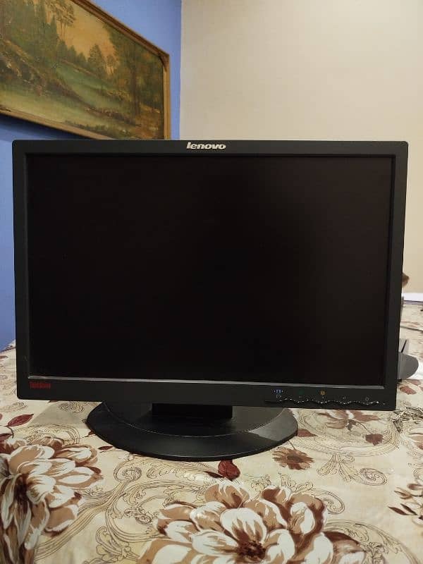 Lenovo 20" inch wide monitor with hd resolution 2
