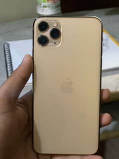 IPhone 11 pro max 256 PTA with box