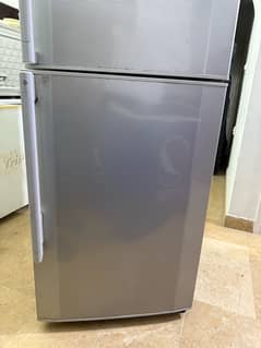 haier fridge Hrf-340m