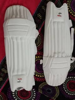 white pads