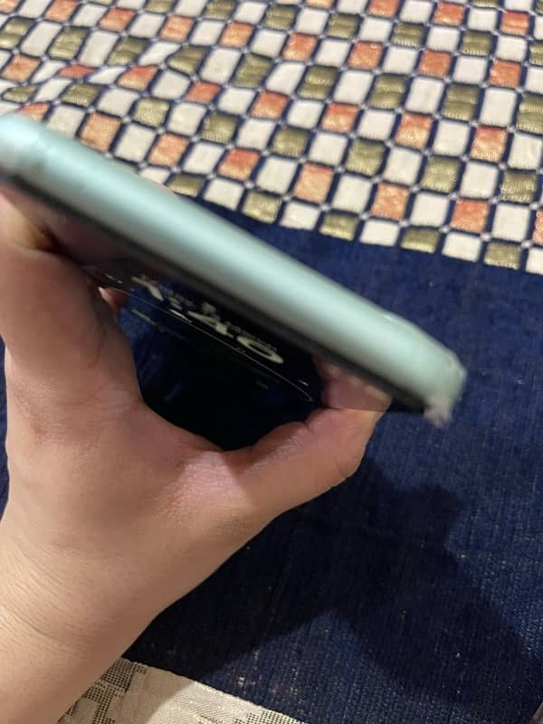 iPhone 11 128gb PTA 2