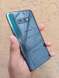 Samsung S10e (Handy Phone)