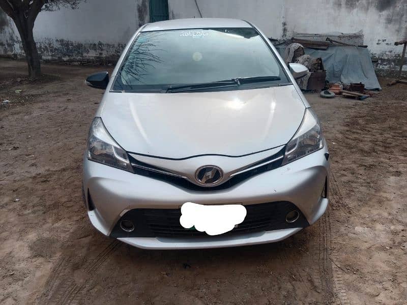 Toyota Vitz 2013/2016 0