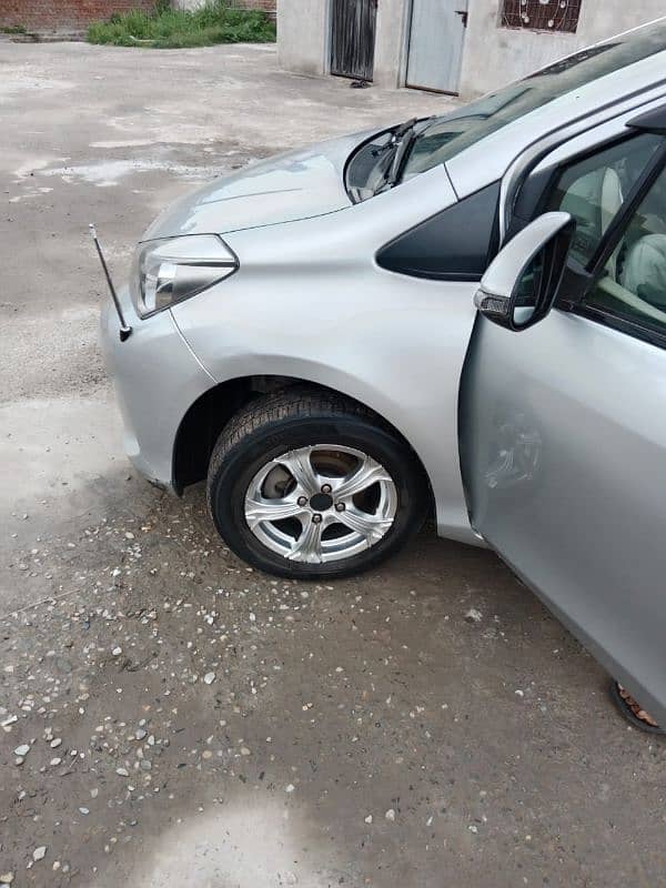 Toyota Vitz 2013/2016 7