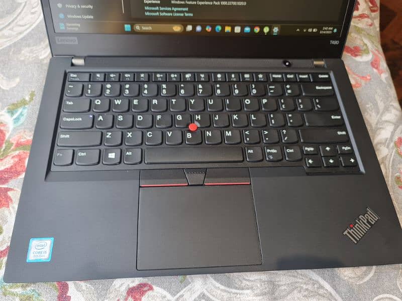 Lenovo ThinkPad t490 8th generation 0