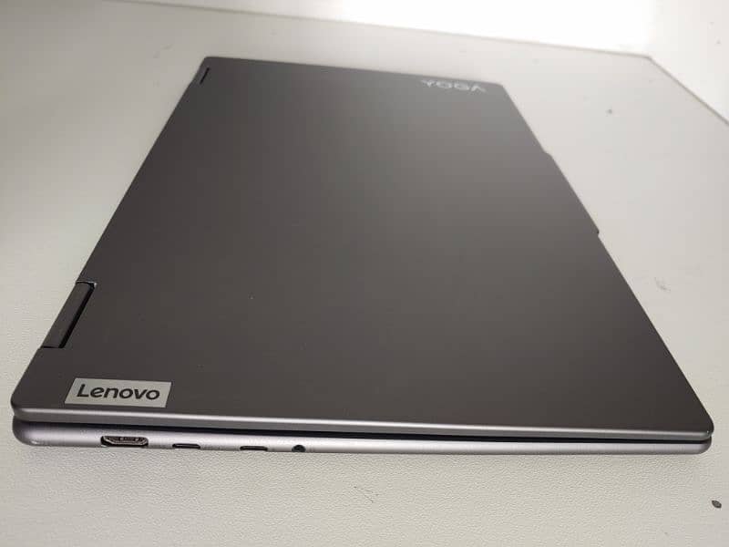 Lenovo Yoga ultra 7 1