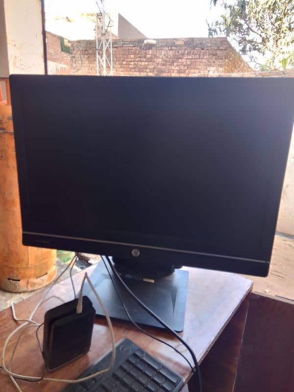 2tb hard disc core i5 3rd generation 8GB RAM all ok emergency sale 1