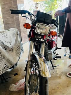 brand new Honda 125 just 610km drive