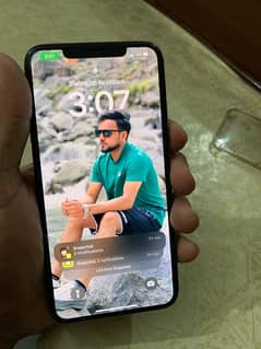 i phone xs max 10/10 condition