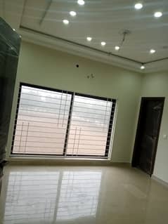 10 MARLA UPPER PORTION FOR RENT IN BAHRIA TOWN LAHORE