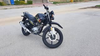 YBR 125G black