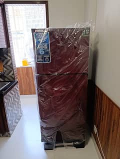 Dawlance fridge medium size brand new