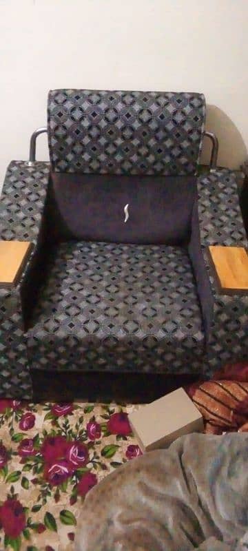 sofa set urgent sale 1