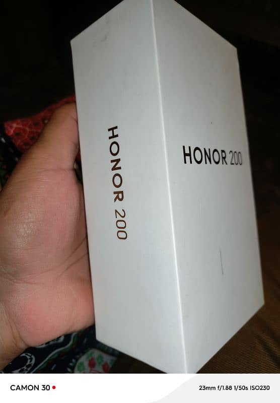 Honor 200 5