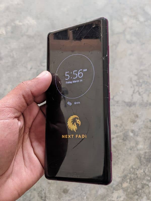 sony xz3 urgent sale 3