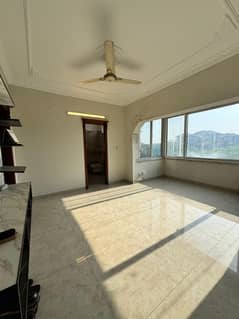 G/11 PHA 3th floor 865sq 2bed apartment available for sale real piks