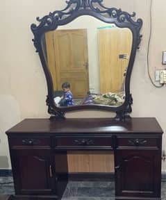 dressing table