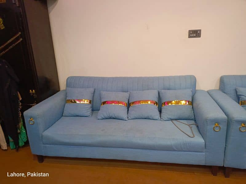 Sofa set 0