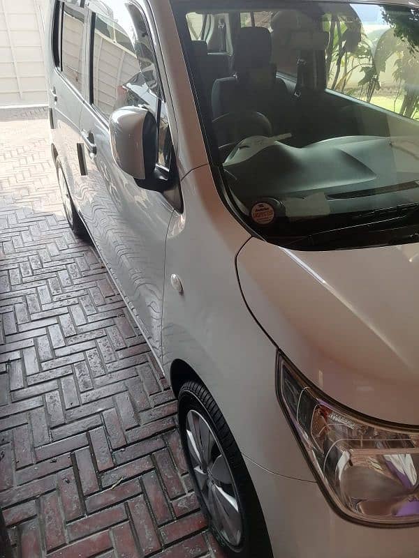 Suzuki Wagon R 2015 4