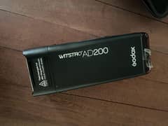 Godox Ad200 - Mint condition (with original box and accessories)