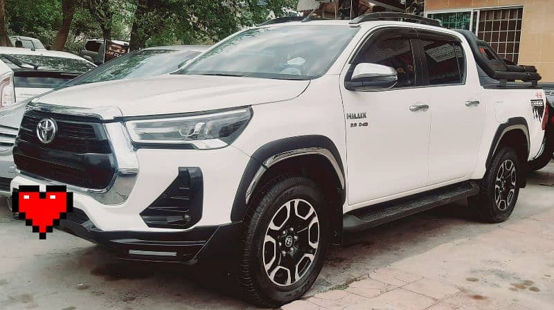 Toyota Hilux 2022 1