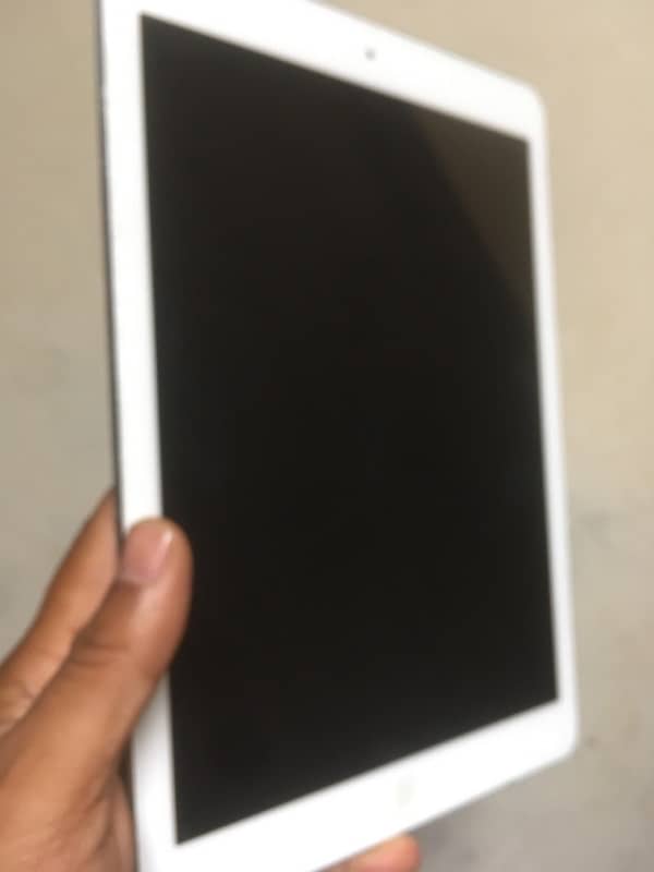 iPad Air with box 0