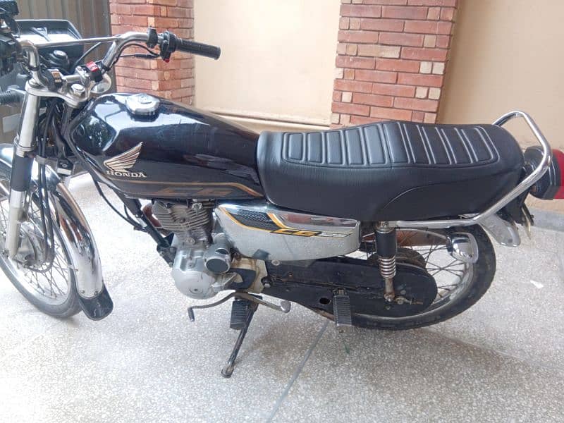 honda 125 special addition 2022 4