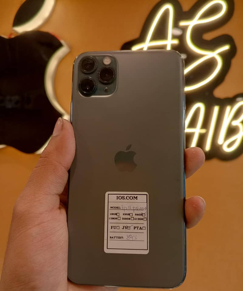 iPhone 11 Pro Max 3