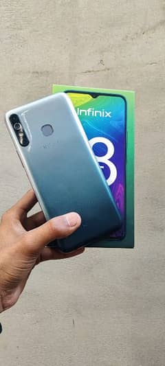 Infinix Hot 8 (4/64) with box exchange possible