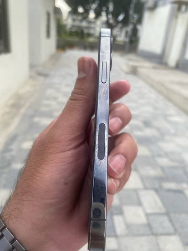 iphone 12pro Non PTA 6