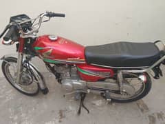 All okay bike 125 13/14model he Lush Condition