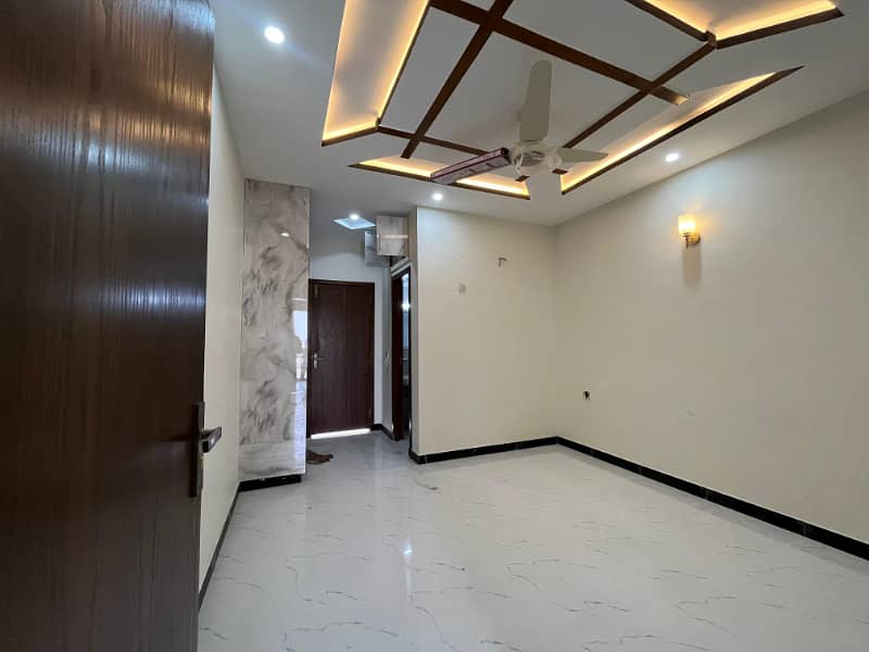 5 MARLA HOUSE FOR SALE In FAISAL TOWN BLOCK C 22