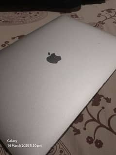 Macbook