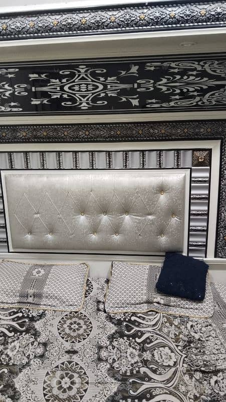 bed dressing show Case for sale 2