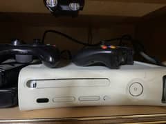 xbox 360 with 2 controller