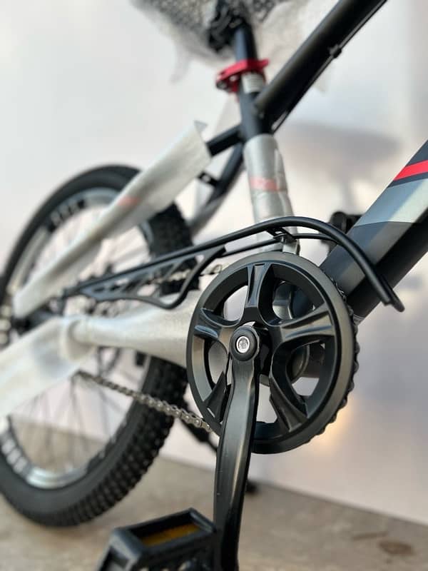 BDF 20” MOUNTAIN BIKE 9