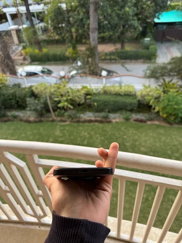 IPhone 15 Plus || Non PTA || With Box || 95 BH || 10/10 condition 2