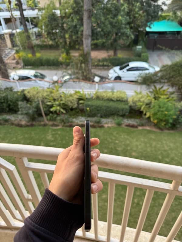 IPhone 15 Plus || Non PTA || With Box || 95 BH || 10/10 condition 6