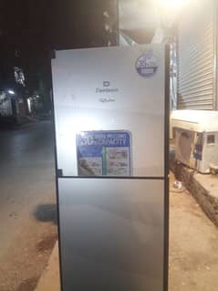 Dowlance Refrigerator with genuine compressor