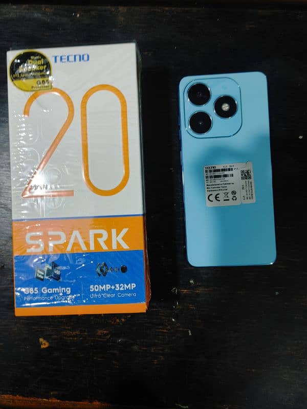 Tchno spark 20 8\256 0