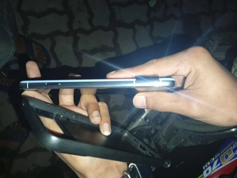 google pixel 8 pro Non Pta 10 10  condition 7