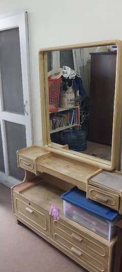 dressing table