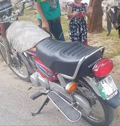 Honda CG 125 (2009) – Genuine Condition, Lahore Number