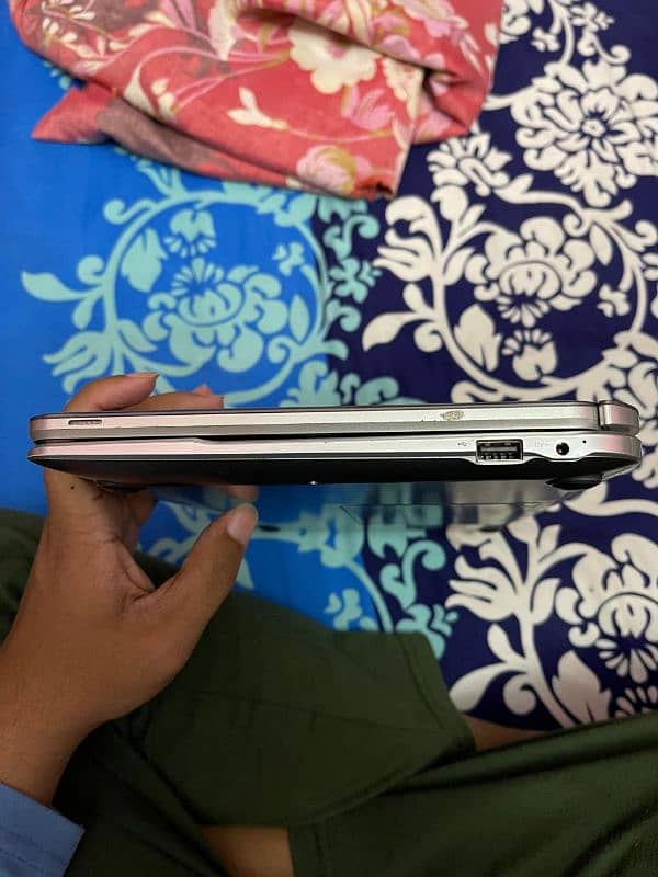 Haier Laptop y11b 2