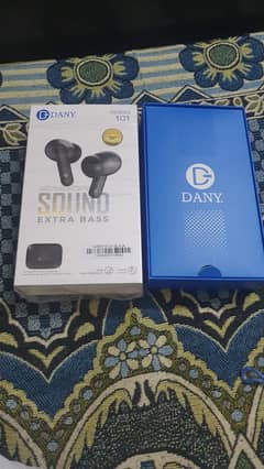 Dany earbuds box pack