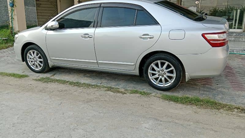 Toyota Premio 2012 5