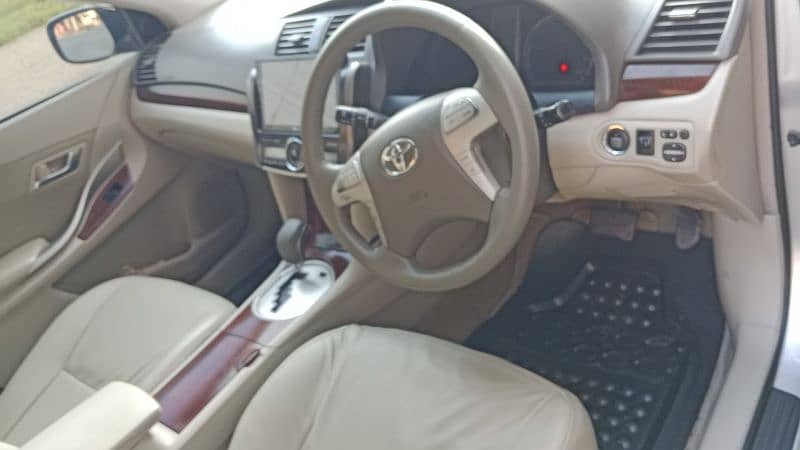 Toyota Premio 2012 6