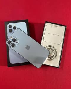 iphone 13 pro max  10/10 complete  box