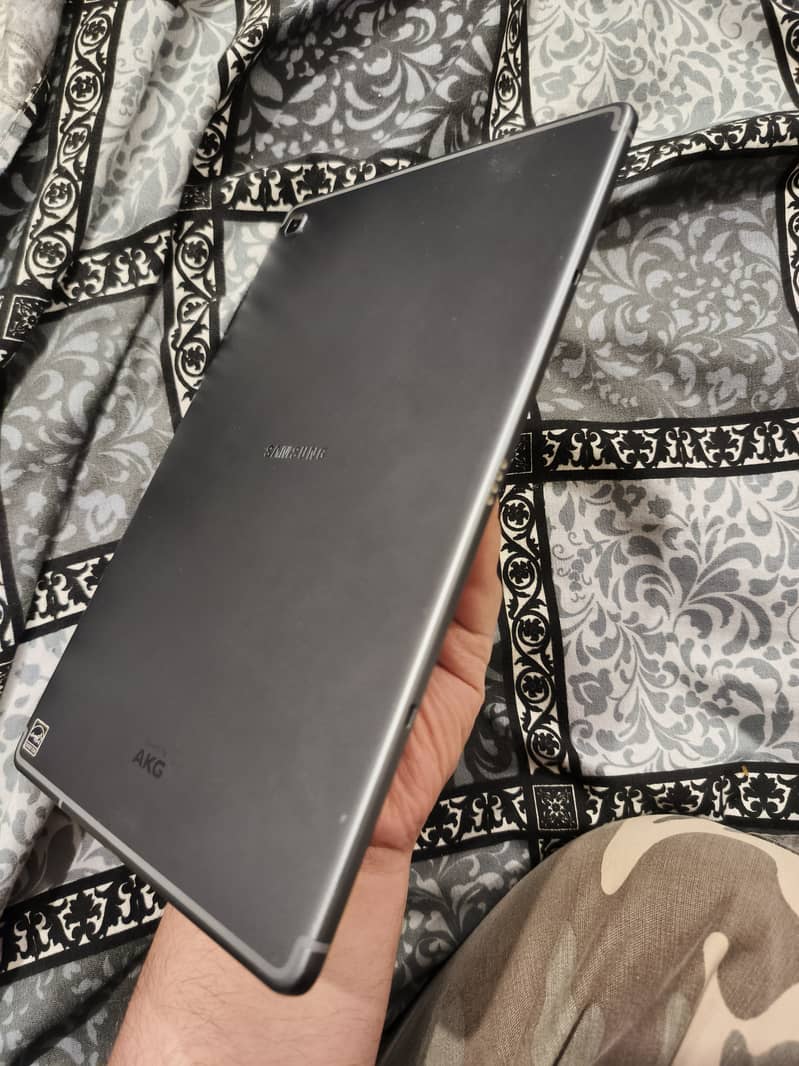 Samsung Tab S5e with complete box 3